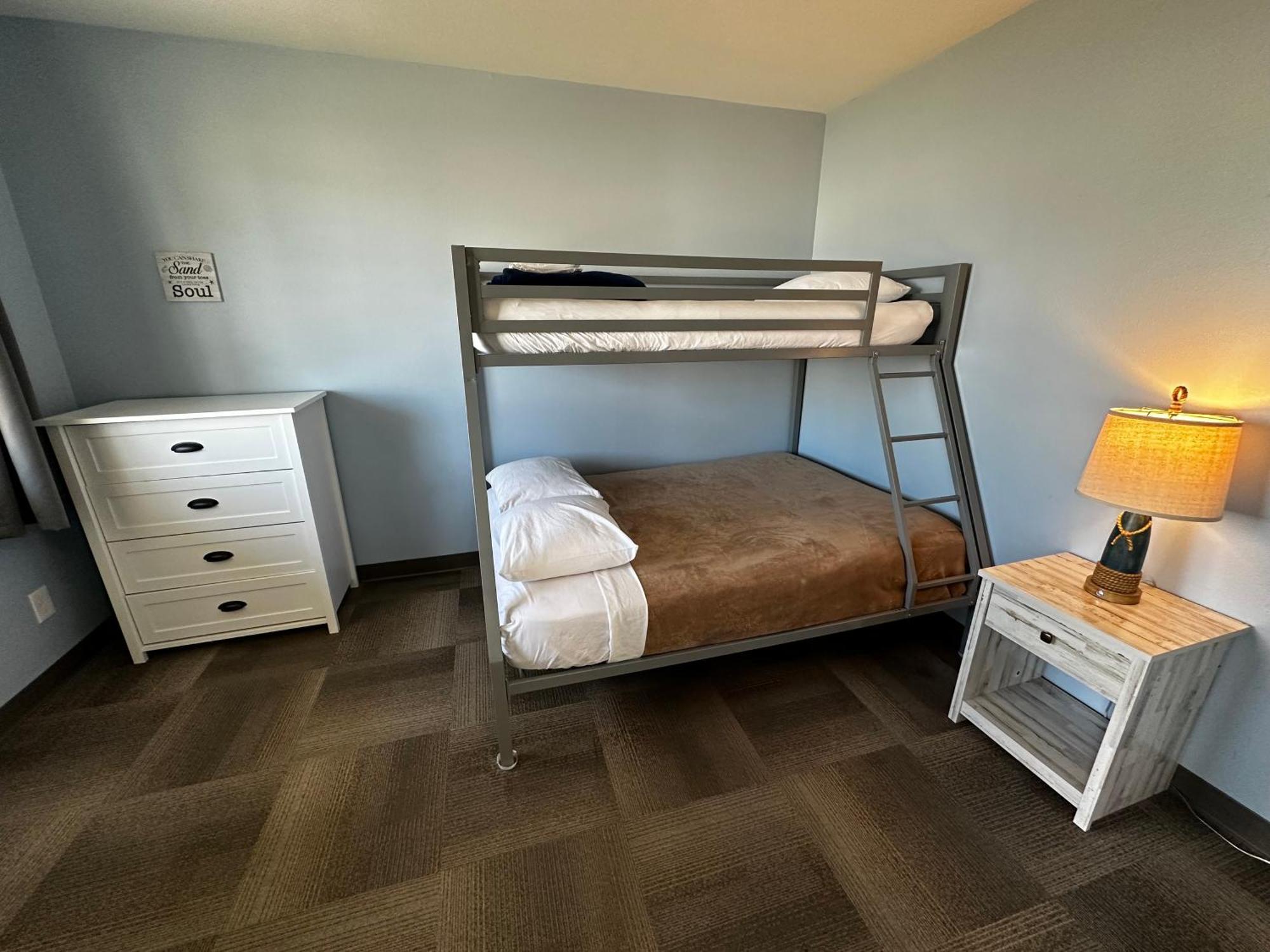 Coastal Inn And Suites Long Beach Phòng bức ảnh