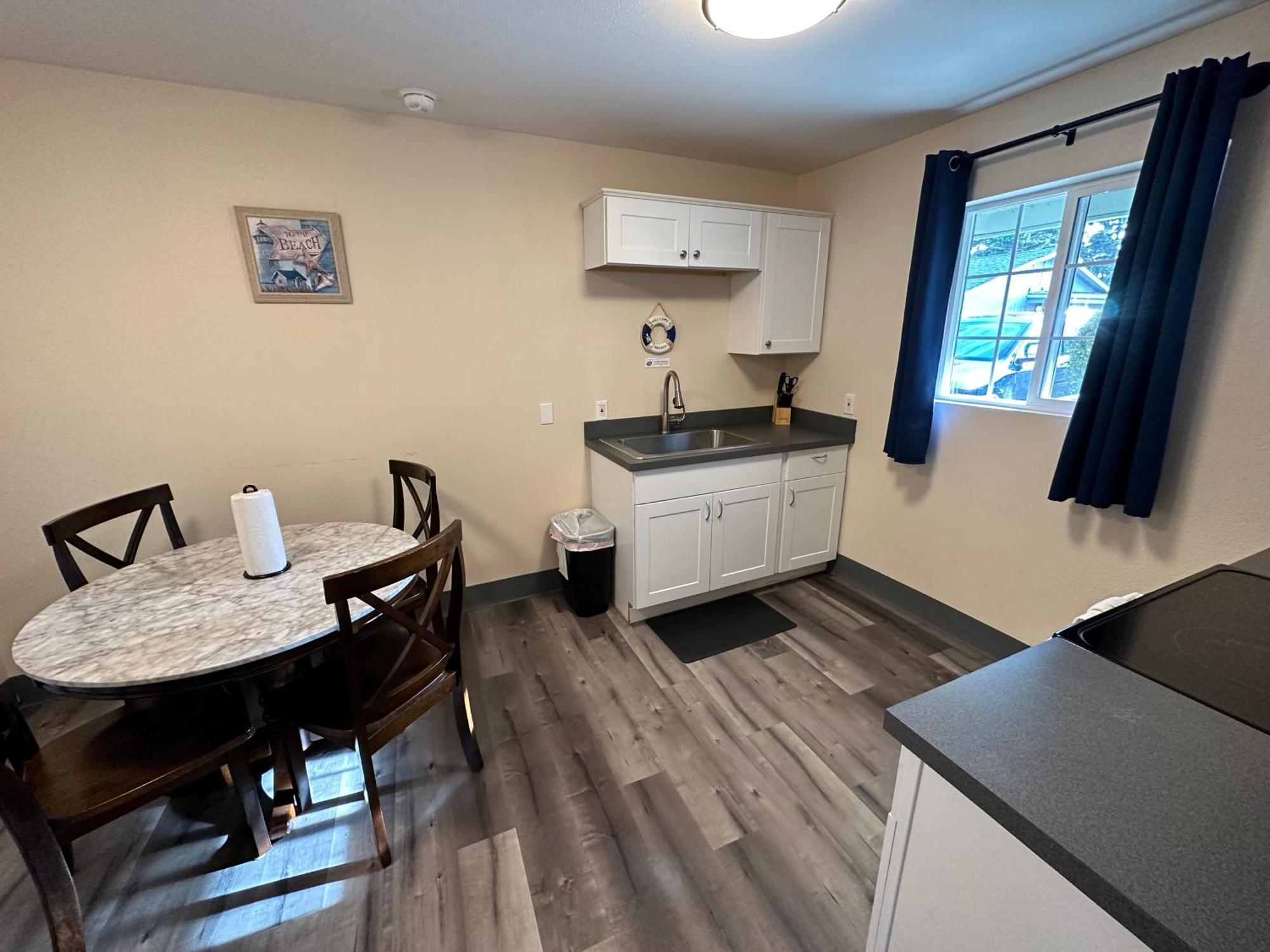Coastal Inn And Suites Long Beach Ngoại thất bức ảnh