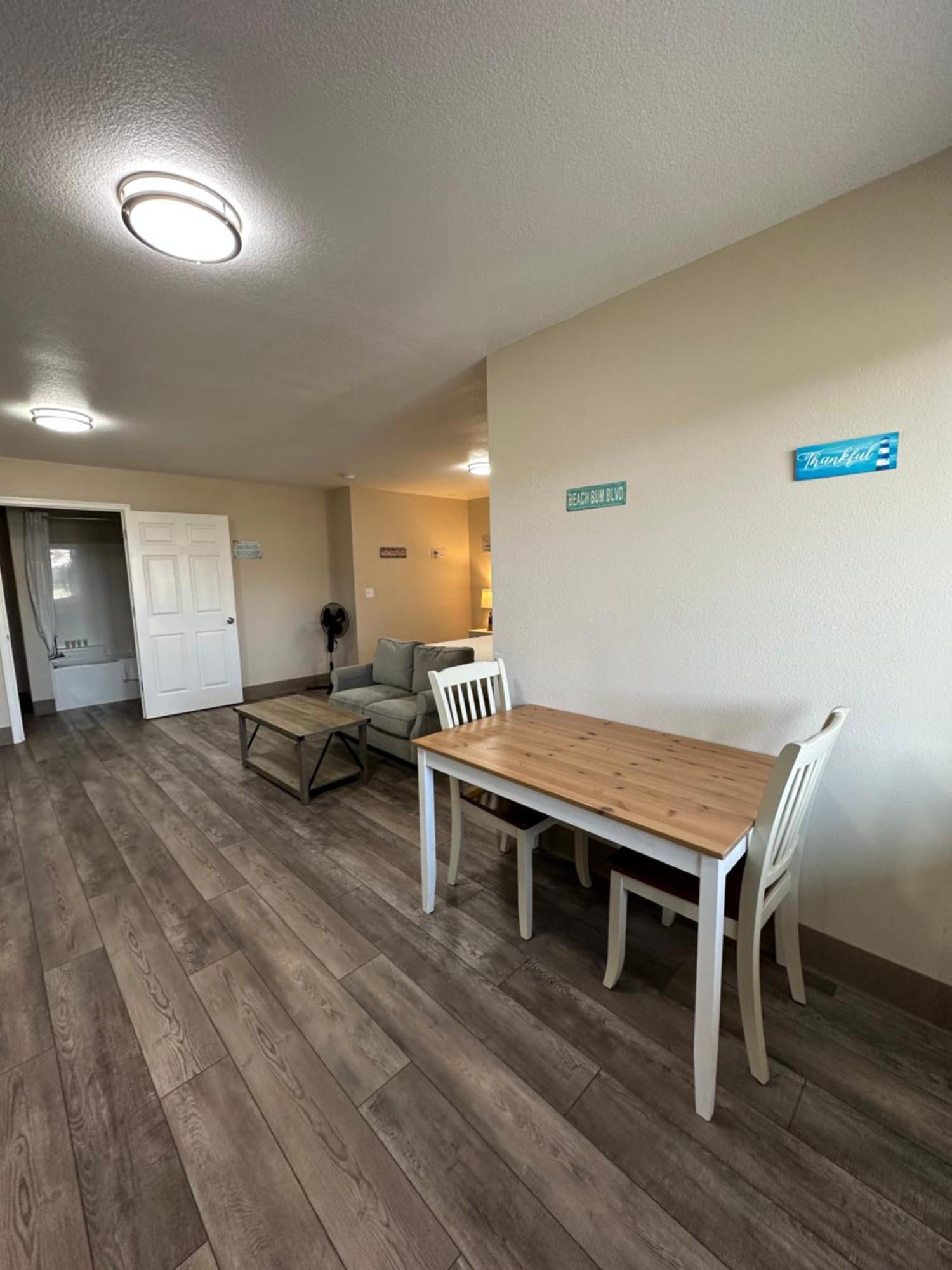 Coastal Inn And Suites Long Beach Ngoại thất bức ảnh